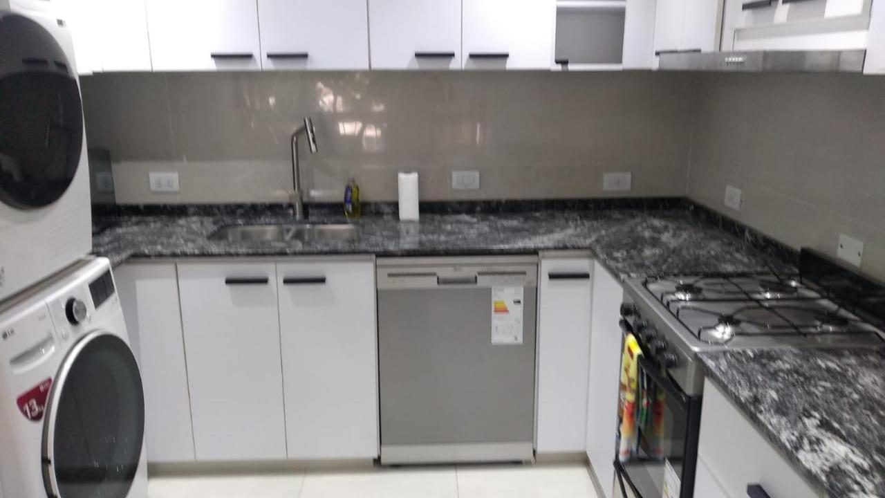 Appartamento Amplio Departamento Balcon Pleno Centro Peatonal Mendoza Esterno foto